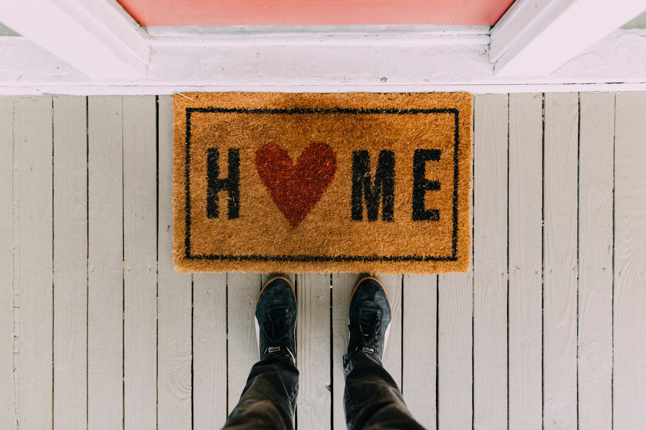 Navigating the real estate market can be overwhelming, but with California State Realty Inc., you have a trusted partner on your side. Our experienced agents help you avoid costly mistakes, secure favorable deals, and make confident, informed decisions. With our guidance, you can achieve your real estate dreams with ease.